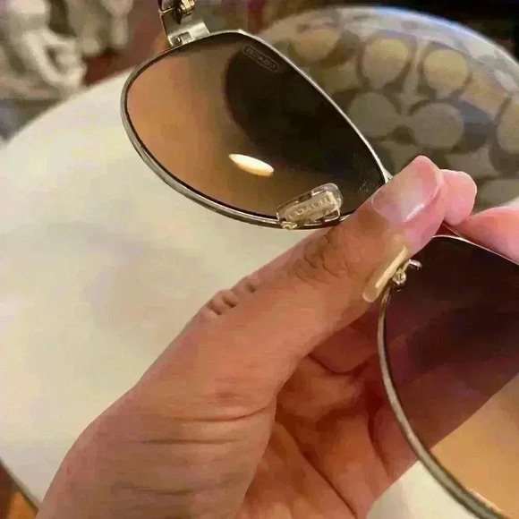 COACH BROWN/GOLD HC 7003 /L012 KRISTINA SUNGLASSES - Picture 7 of 10
